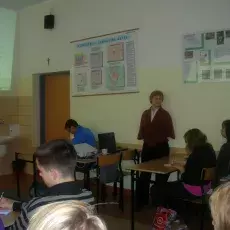 25.11.2011r, V LO w Gdyni, wykład dr Elżbiety Zielińskiej - "Chemiczna broń roślin"