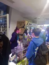 Stoisko tematyczne z pokazami i eksponatami przyrodniczymi