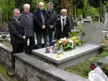 Grób Profesora Karola Bijoka na cmentarzu w Gdyni-Witominie