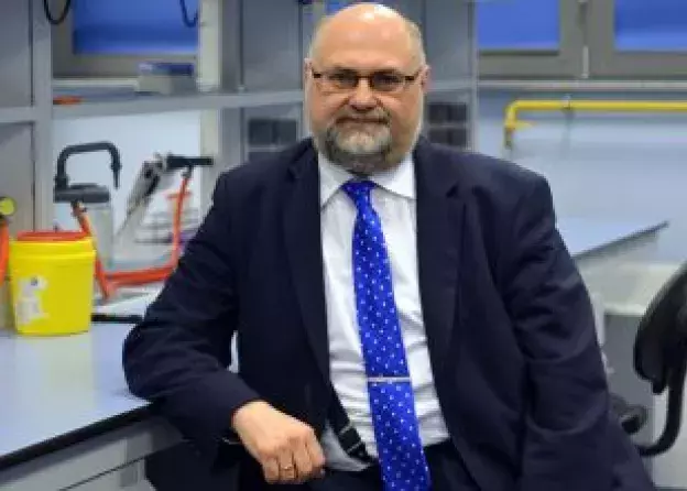 Prof. Węgrzyn o zagrożeniach związanych z mutacjami wirusów i bezpieczeństwie szczepionki przeciwko…