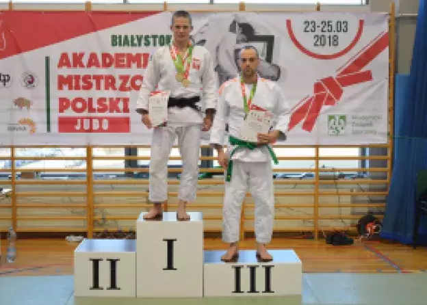 dr hab. Stefan Tukaj, prof. UG medalistą Akademickich Mistrzostw Polski w Judo