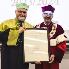 Wręczenie tytułu Profesora Honorowego Uniwersytetu Gdańskiego Profesorowi Grzegorzowi Węgrzynowi